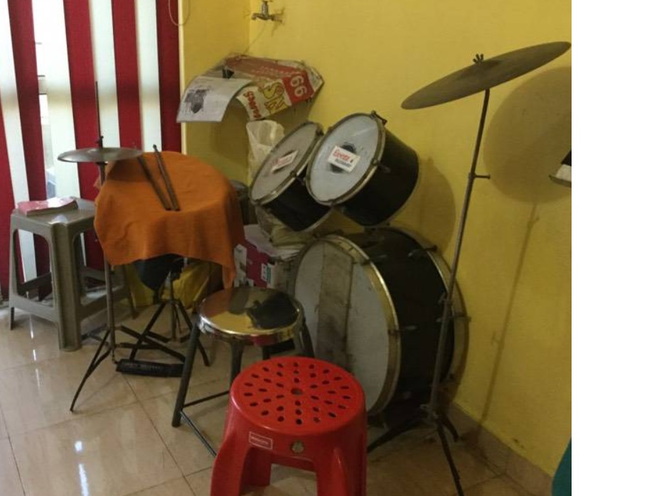 Eeezz Music Academy 1